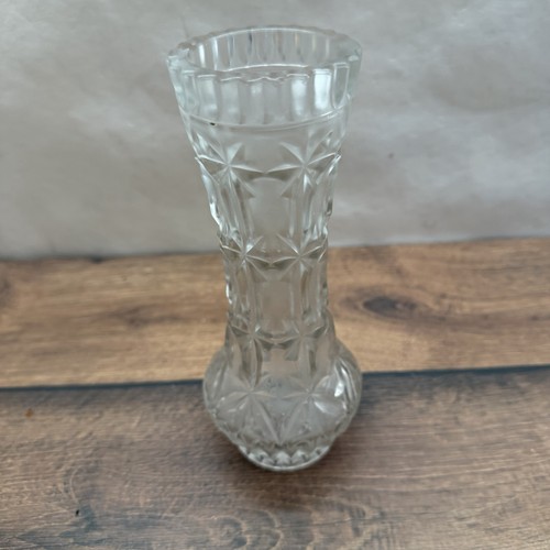 Vintage pressglas vase - pressglas,
